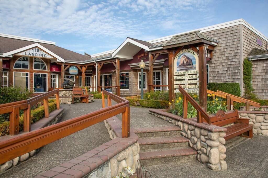 Cannon Beach Vibes, Steps To The Beach,Wifi,3 Full Bedroom En Suites With 3 Fireplaces,Near Downtown Dış mekan fotoğraf